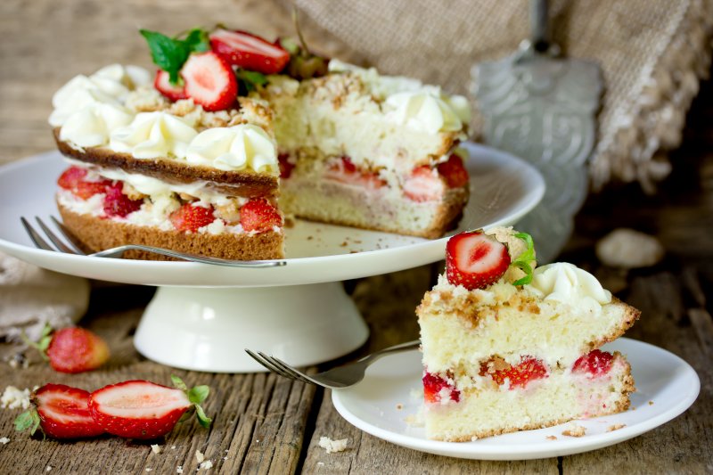 Бисквитный торт «Королева Виктория»
