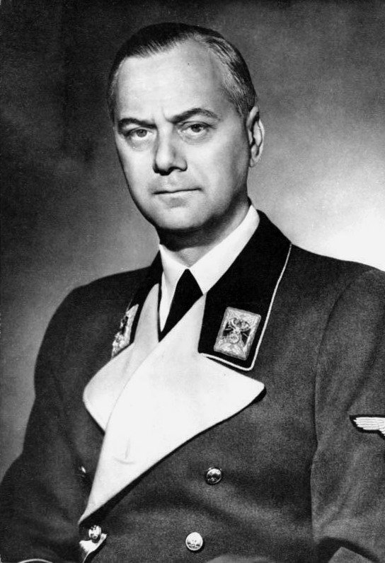 Идеолог Гитлера, учившийся в Москве. Кем был Альфред Розенберг?