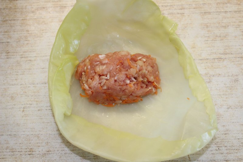 Домашние голубцы в сливочно-томатном соусе: пошаговый фото рецепт