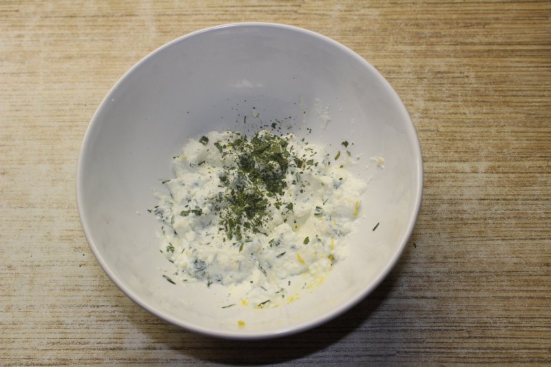 Легкая закуска из свеклы с творожным сыром: пошаговый фото рецепт