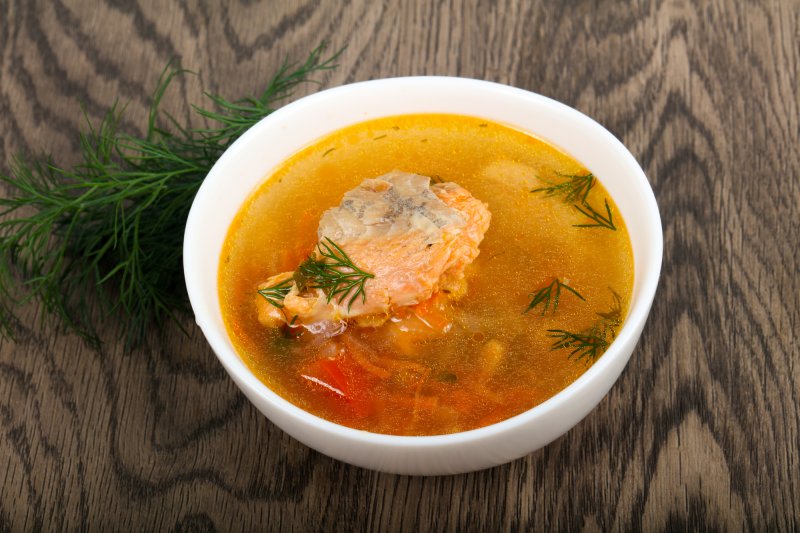 Рыбный суп с брюшками лосося