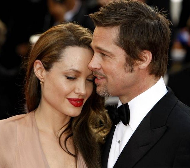 Анджелина Джоли: фильмы, роман с Брэдом Питтом, инстаграм* и горячие ФОТО