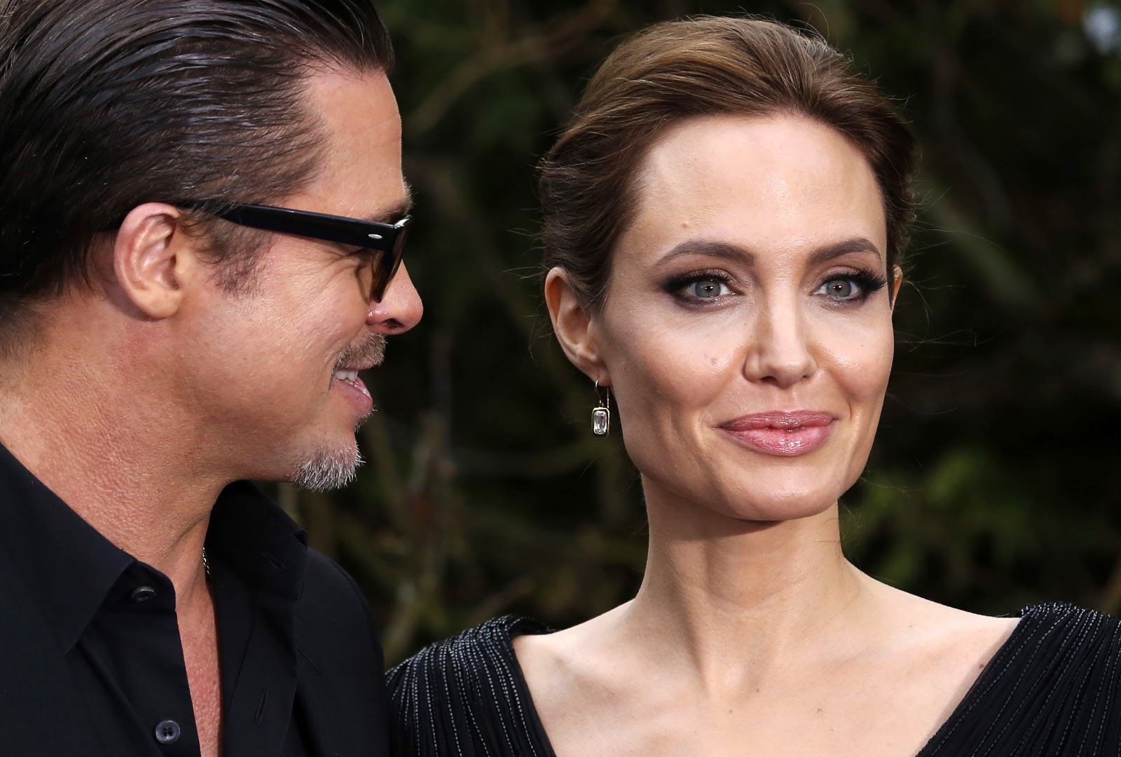 Развод анджелины и питта. Брэд Питт и Анджелина Джоли. Джоли и Питт. Анджелина Джоли i Brad Pitt. Бред пит Анжелина Джоли.