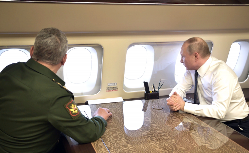 Самолет Путина: почему на Ил-96 летает президент, но не возят пассажиров?