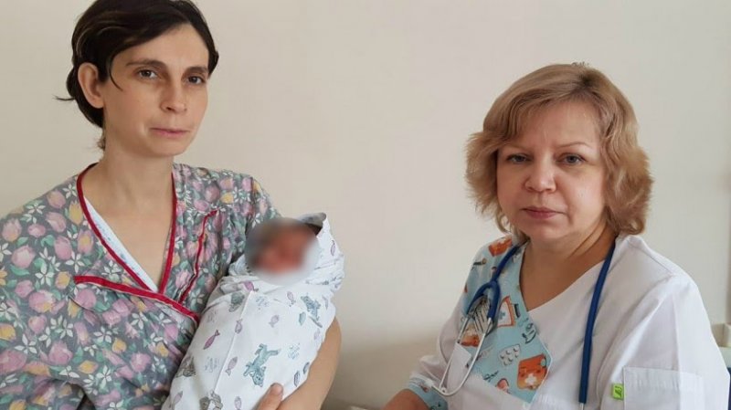 Мама из Подмосковья родила 11-го ребенка в 33 года. Рунет бушует