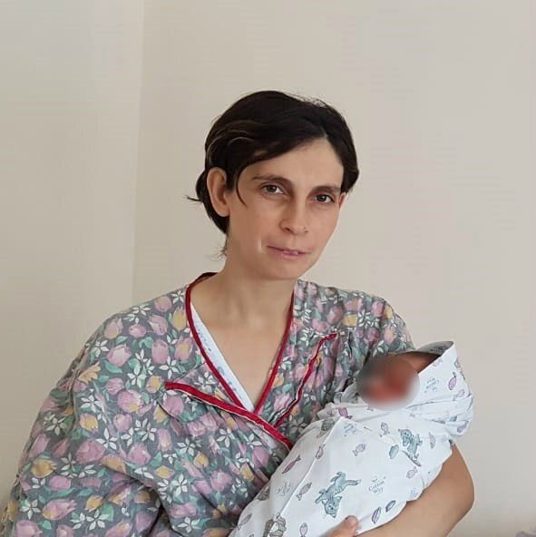 Мама из Подмосковья родила 11-го ребенка в 33 года. Рунет бушует