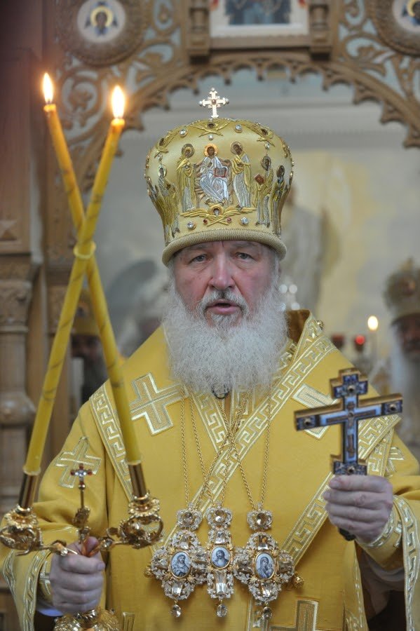 Патриарх снова засветил часы за миллион вместо «недорогих русских» от Медведева