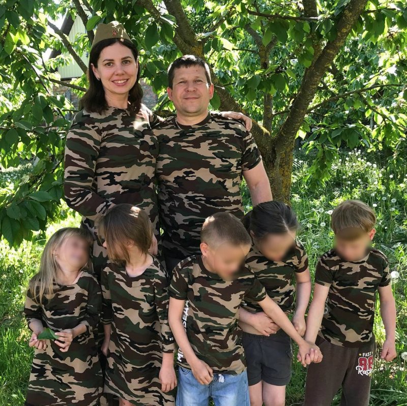 На Кубани блогерша, усыновившая 5 детей, ушла от мужа к 20-летнему пасынку
