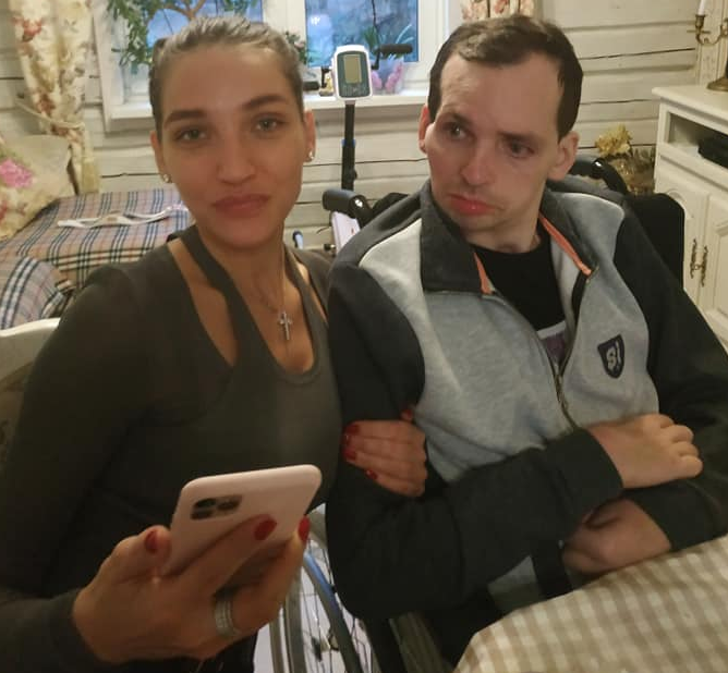 Мать актёра-инвалида Алексея Янина рассказала о состоянии сына