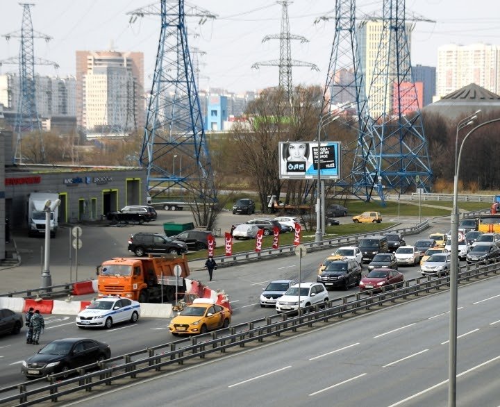 Въезд и выезд из Москвы: можно ли ехать на машине и кого не пускают