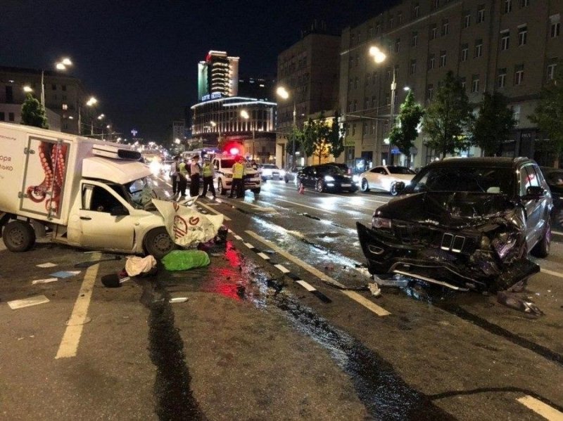 ДТП с Ефремовым: все подробности об аварии в центре Москвы