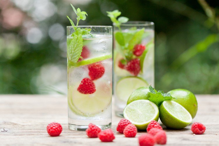 Подборка летних и освежающих напитков