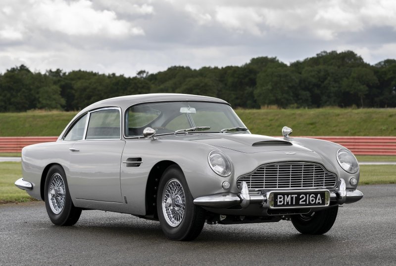 Aston Martin агента 007, который можно купить