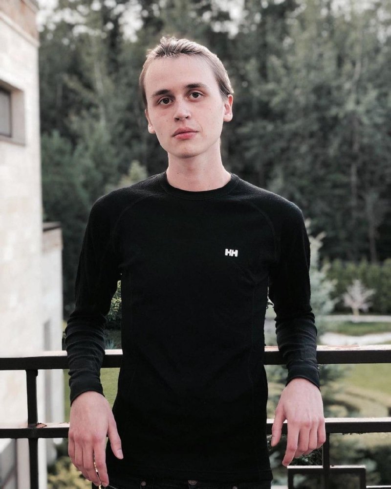 20-летнего сына Заворотнюк в сети называют красавчиком (ФОТО)