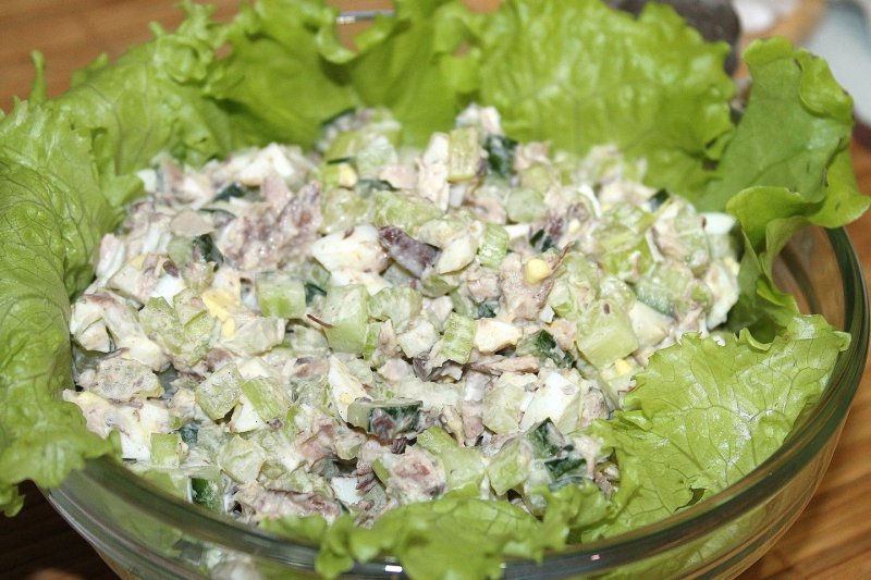 7 топовых салатов с тунцом