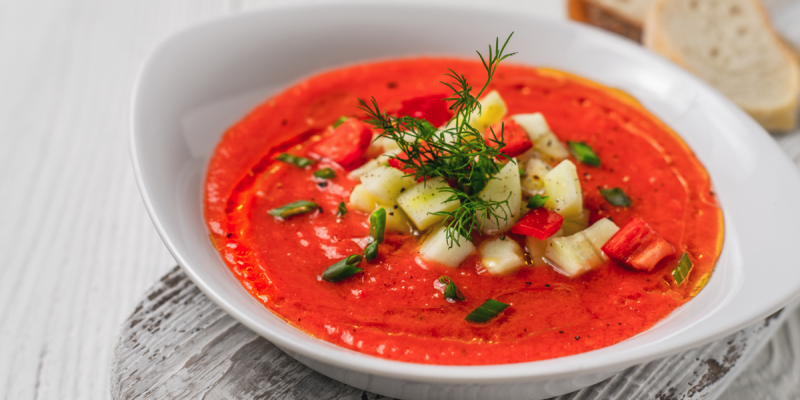 Испанский суп Гаспачо: освежающий суп для жаркой погоды