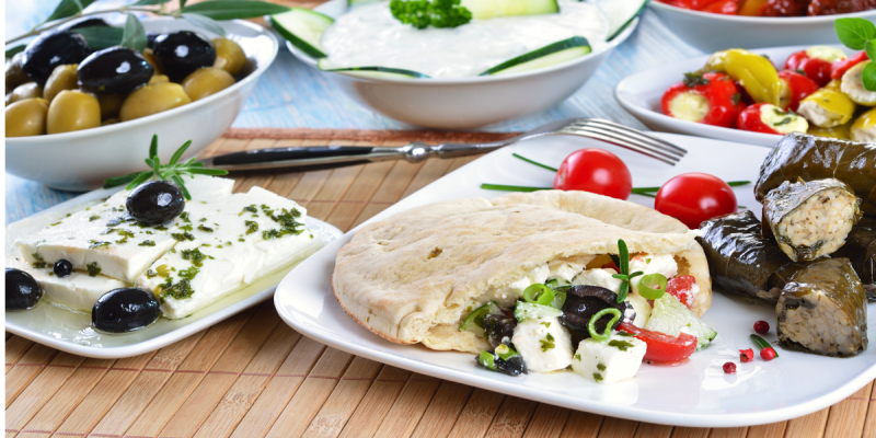 Греческий салат в пите