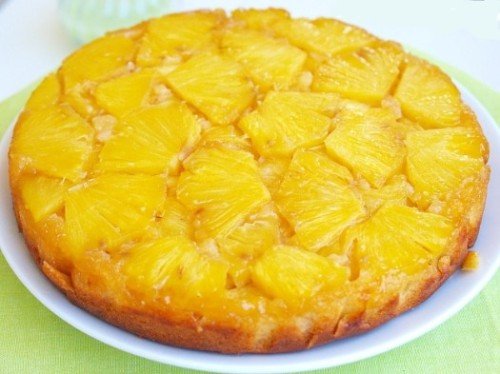 Пирог с консервированным ананасом