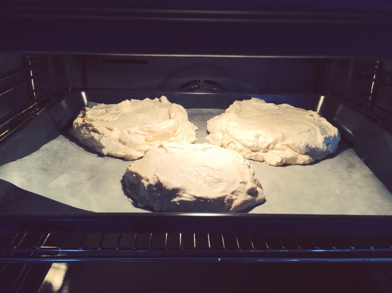 Торт с безе и сливочным кремом: пошаговый фото-рецепт