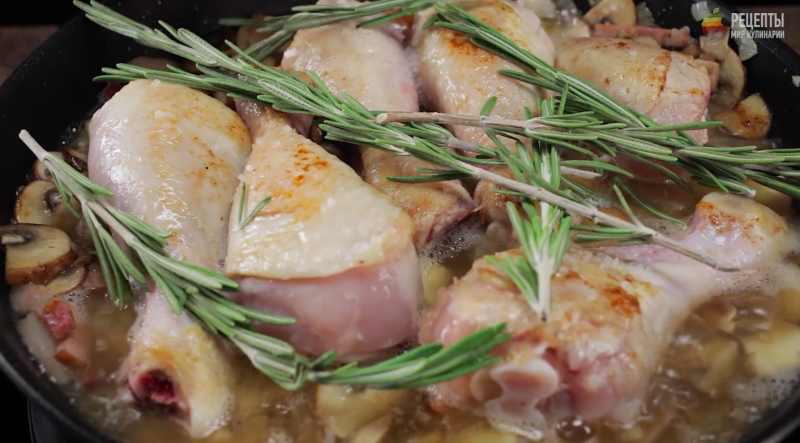 Курица в сливочном соусе с белым вином: видео-рецепт