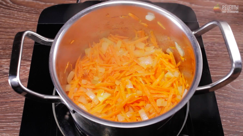 Фрикадельки в луково-морковном соусе (по-мадридски): видео-рецепт
