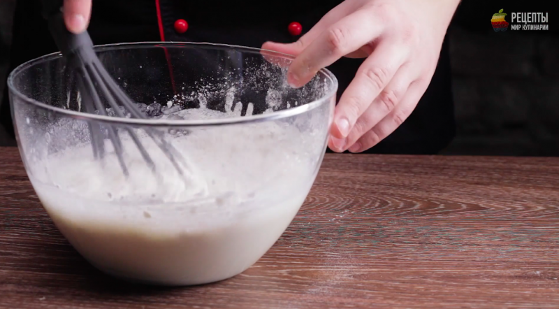 Блинный пирог с творожной начинкой: видео-рецепт