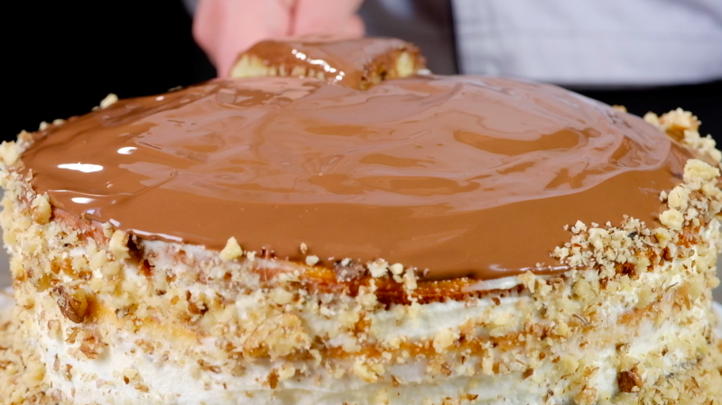Торт “Проще простого”: видео-рецепт