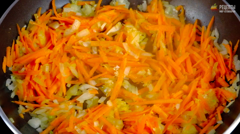 Картофельная запеканка с фрикадельками: видео-рецепт