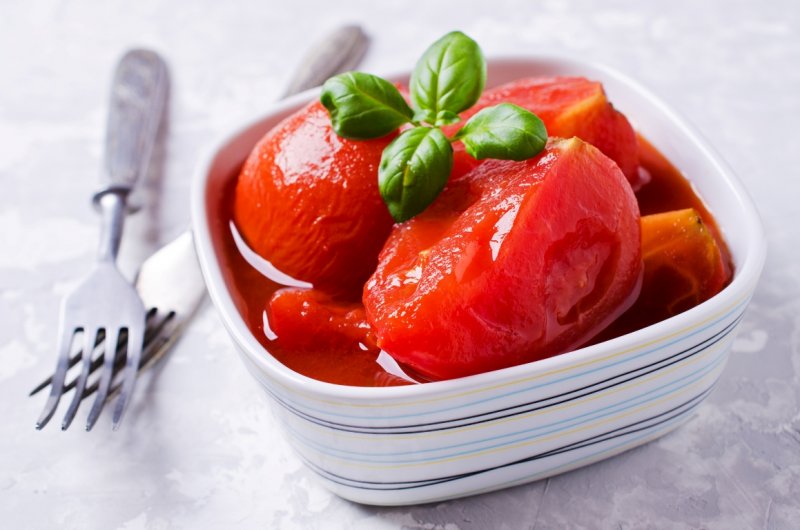 Домашние томаты в собственном соку