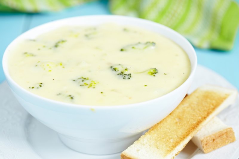 Вкуснейший суп из брокколи с сыром
