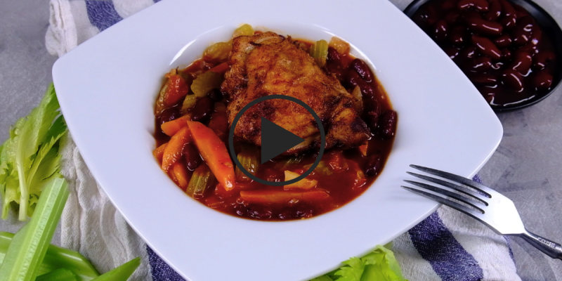 Видео-рецепт: Пряная курочка с овощным гарниром