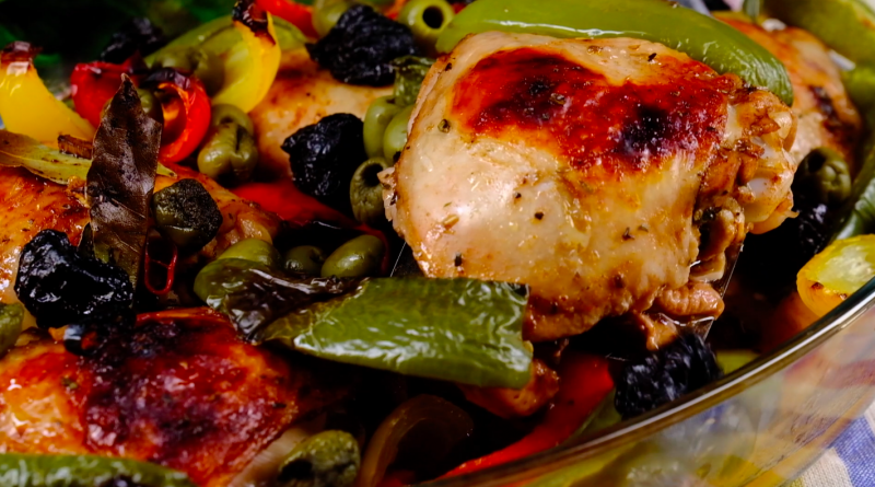 Видео-рецепт: Курица в испанском стиле