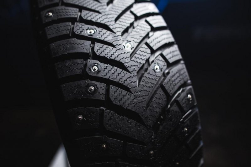 Toyo Tires представила новую шипованную зимнюю шину Observe Ice-Freezer