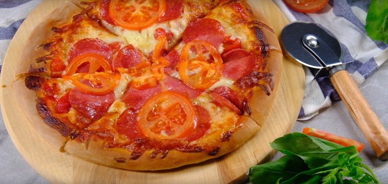 Видео-рецепт: Тонкая пицца