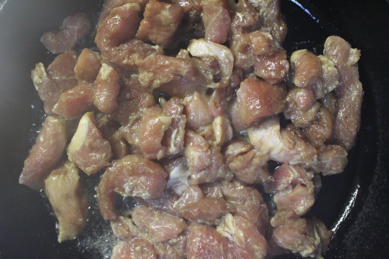 Пошаговый фото-рецепт: мясо в горшочках "Тепло домашнего очага"