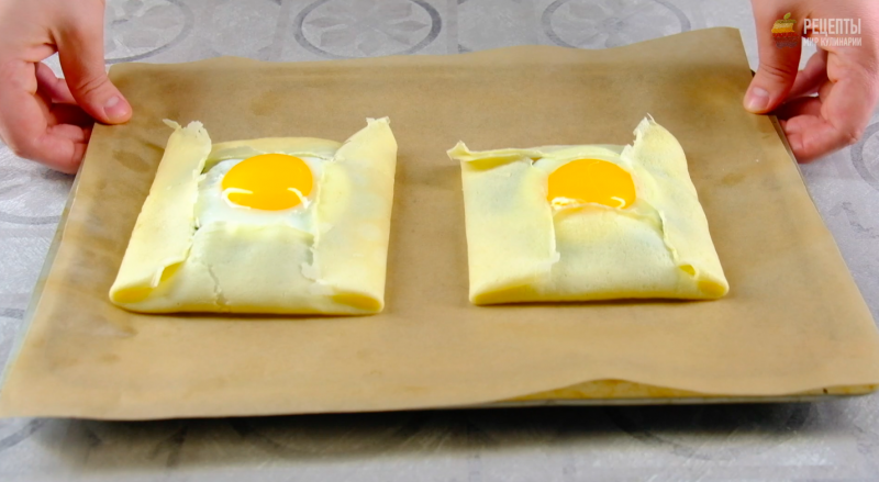 Видео-рецепт: Блины с жидким яйцом на завтрак