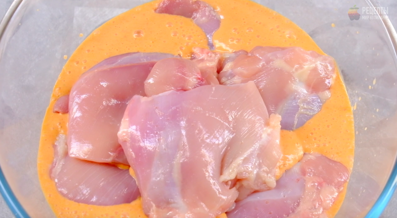 Видео-рецепт: Курица, запеченная в лаваше