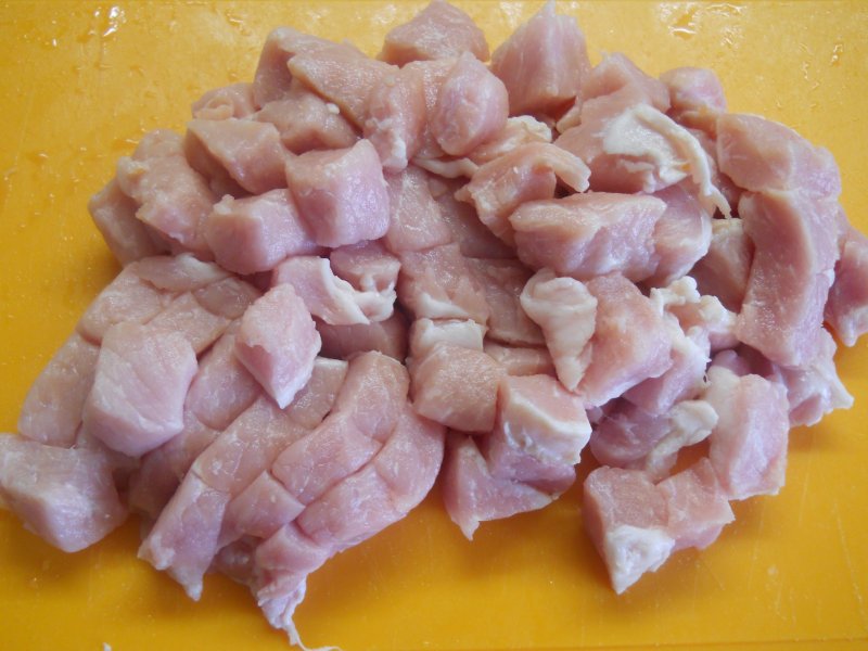 Пошаговый фото-рецепт: Мясо с черносливом в горшочках