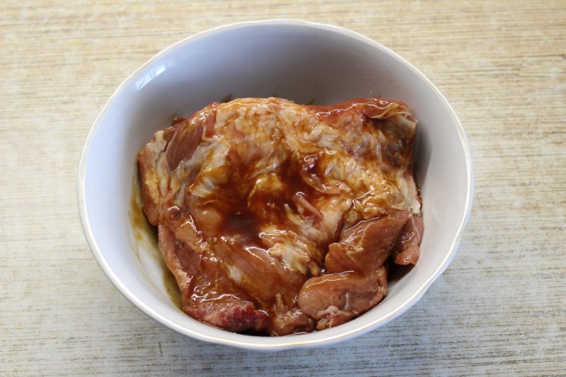 Пошаговый фото-рецепт: Свиные ребрышки, запеченные с картошкой