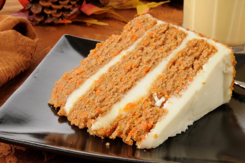 Праздничный морковный торт