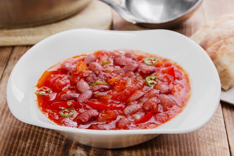 Томатный суп с фасолью – для любителей острых ощущений!