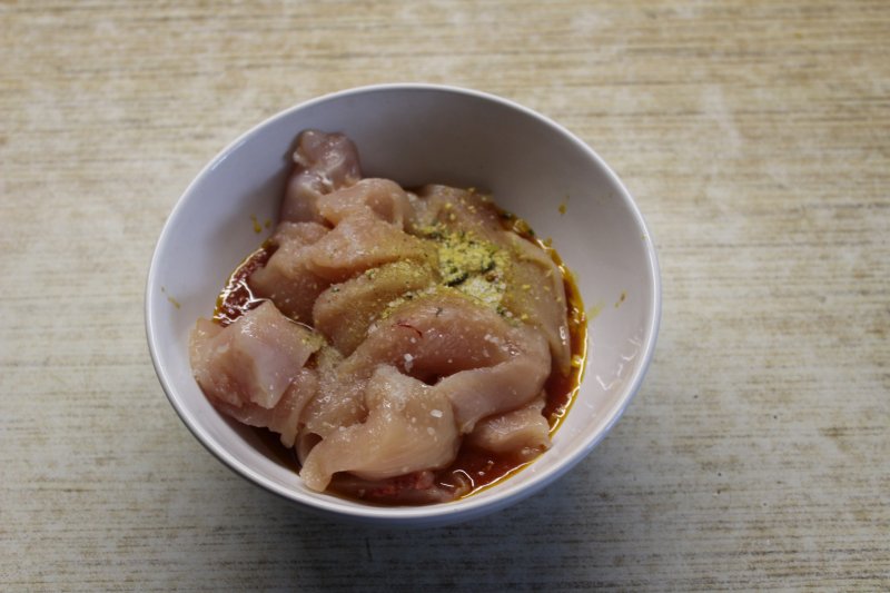 Куриное филе в овощном соусе с фунчозой: пошаговый фото рецепт