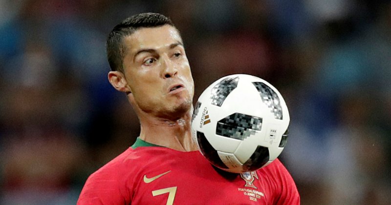 Три гола Роналду спасли Португалию от поражения в матче ЧМ с Испанией