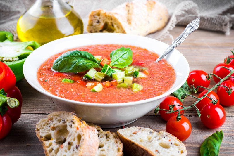 Подборка самых популярных холодных супов на любой вкус