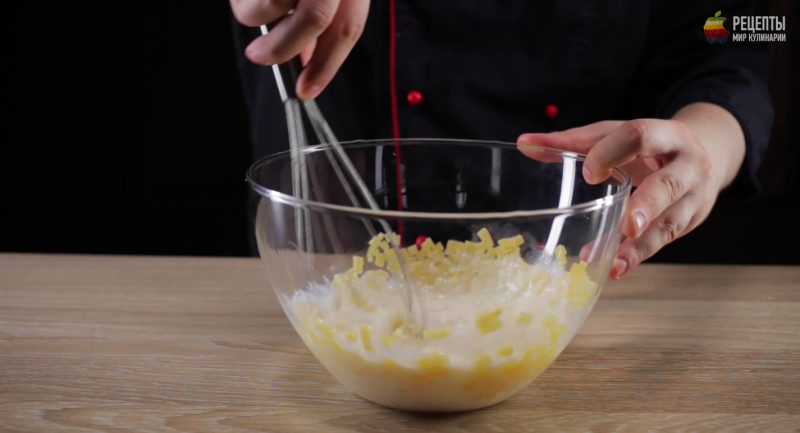 Сырные кексы: видео-рецепт
