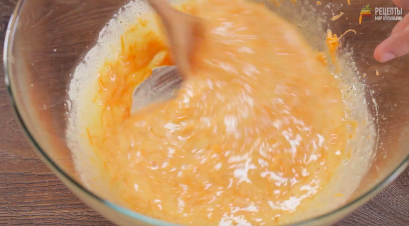 Морковные кексы с имбирем и корицей: видео-рецепт