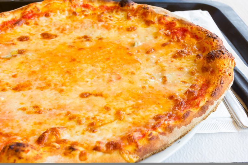 Пицца “Четыре сыра”