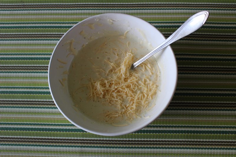 Легкие закусочные кабачки в йогуртовом кляре: пошаговый фото-рецепт