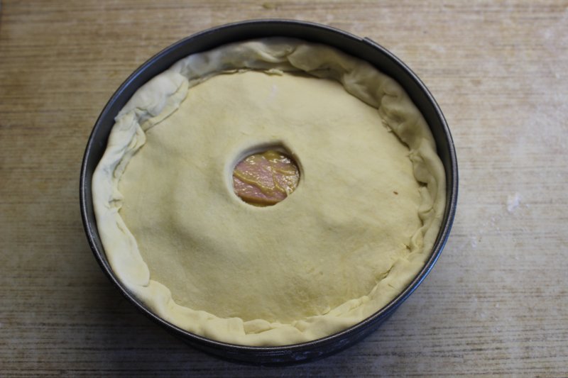 Слоеный мясной пирог: пошаговый фото рецепт