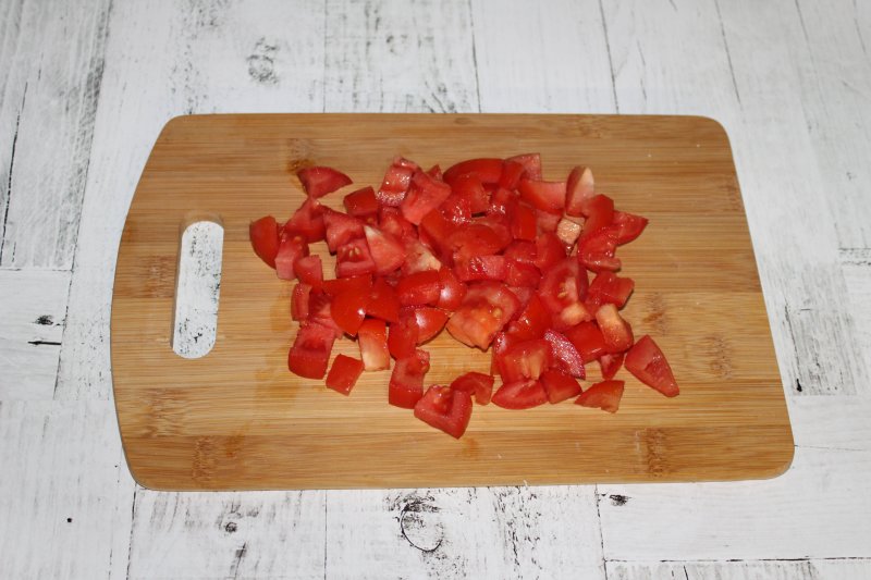 Пошаговый фото-рецепт: Салат с курицей, помидорами и секретным ингредиентом